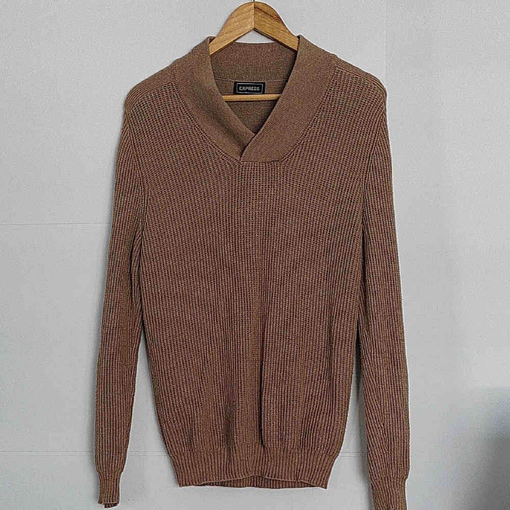 Express Men's Tan V-Neck Sweater
